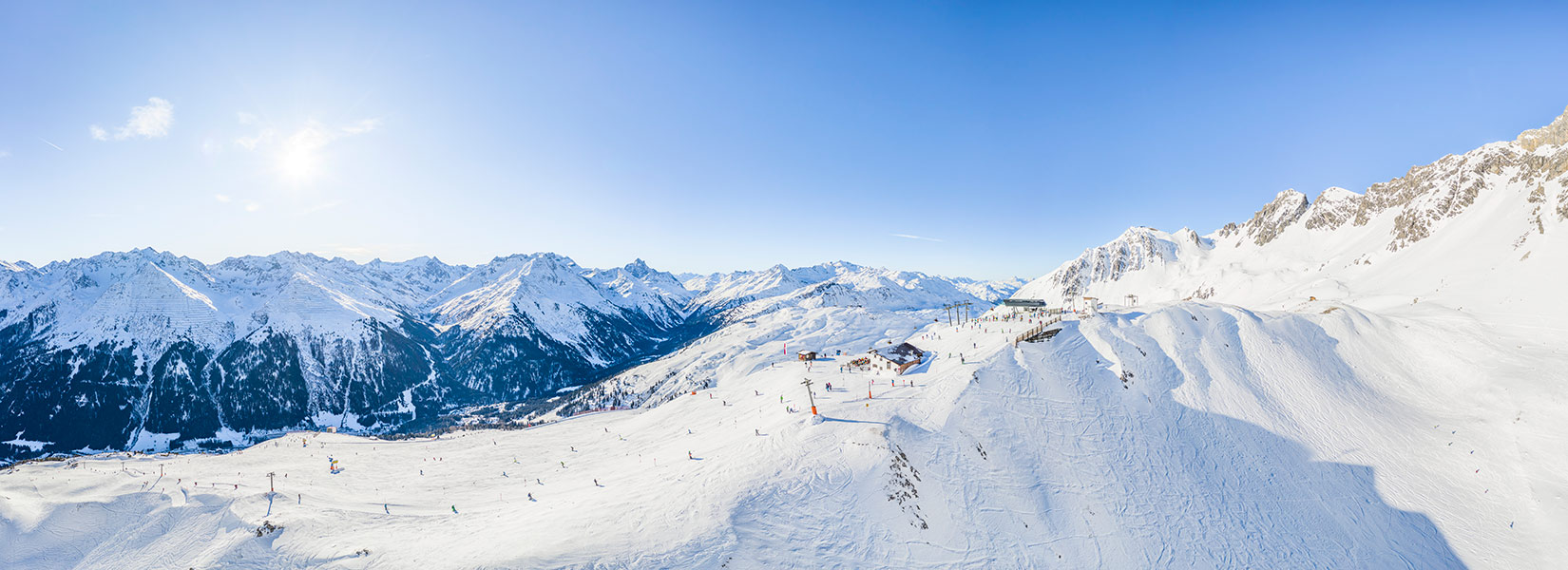 skifahrenTVB-St-Anton-am-Arlberg_Patrick-Baetz